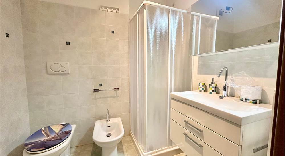 Bagno con doccia