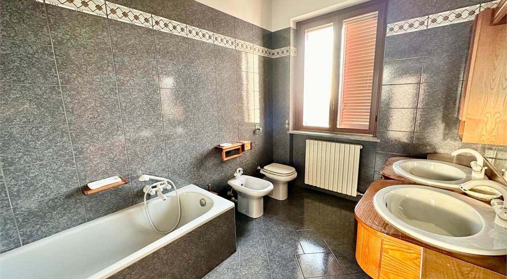 Bagno primo piano