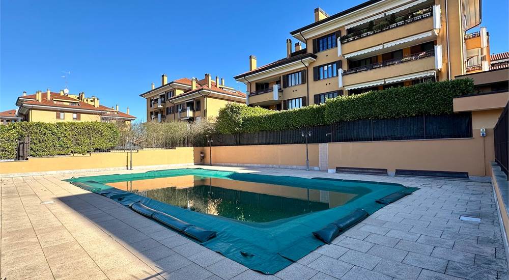 Piscina condominiale 