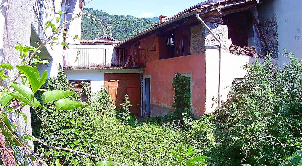 Esterno