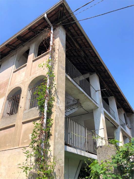 Esterno